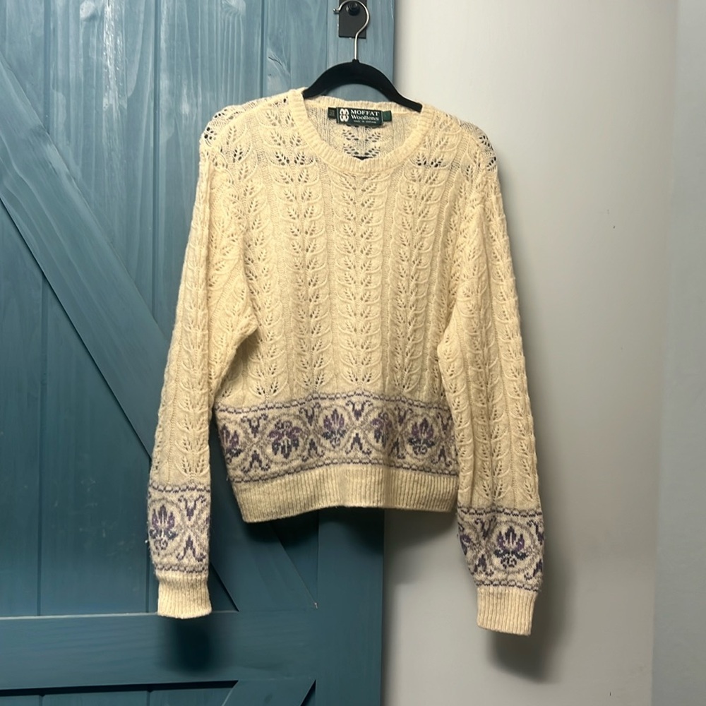 Moffat woolens Women’s real wool sweater. L. White and purple